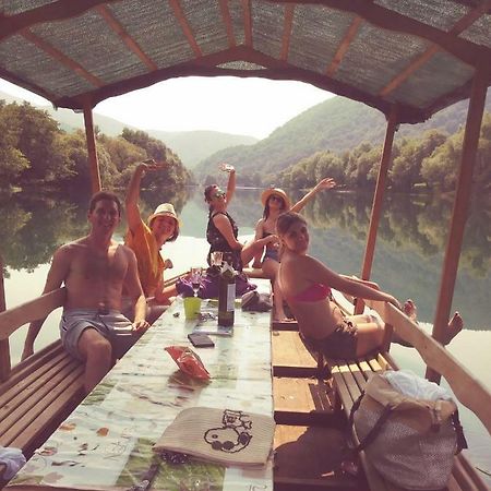 Apartment Terra & Boat Trip Bihac Exterior photo